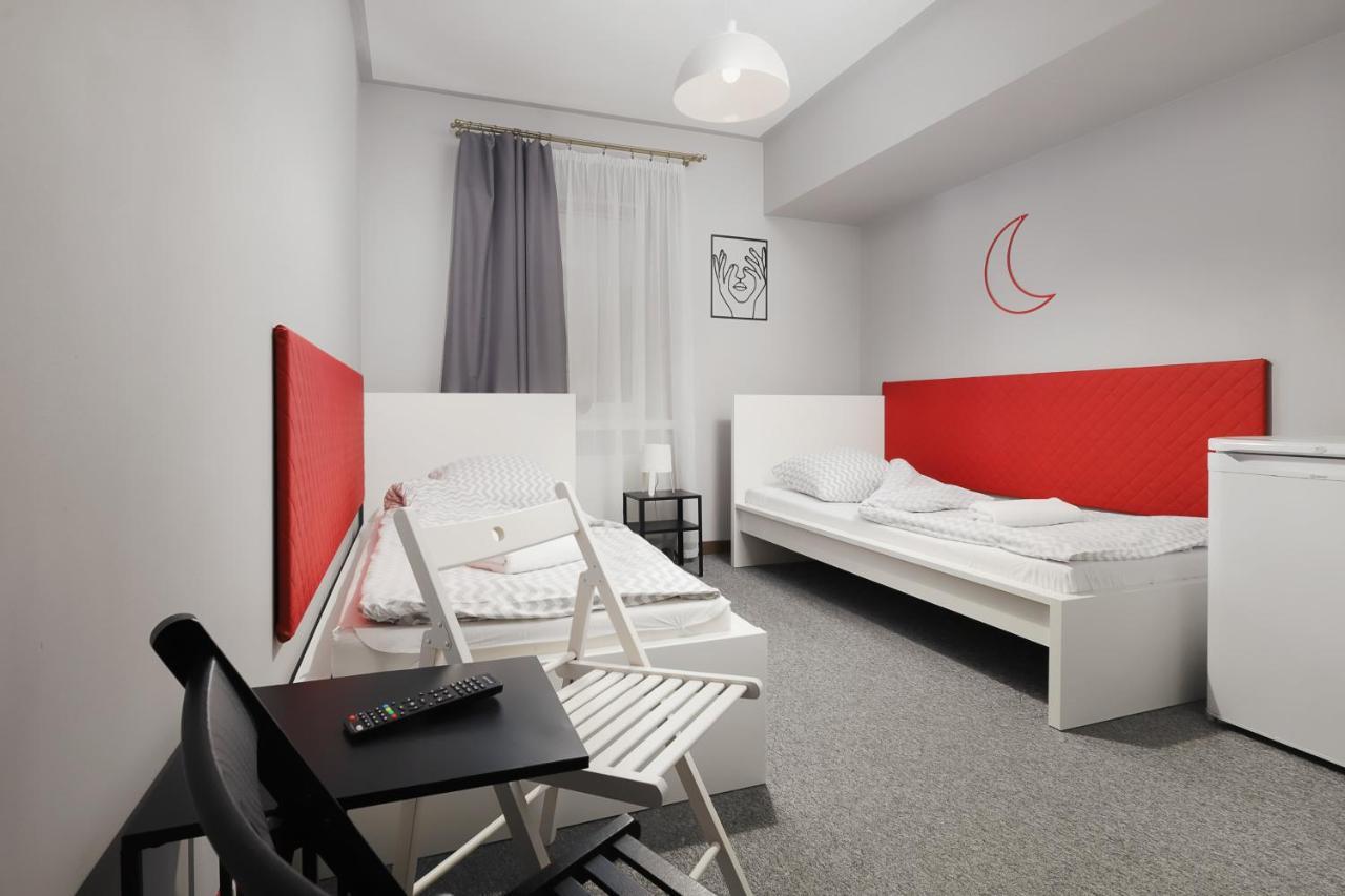 Hostel Moon *