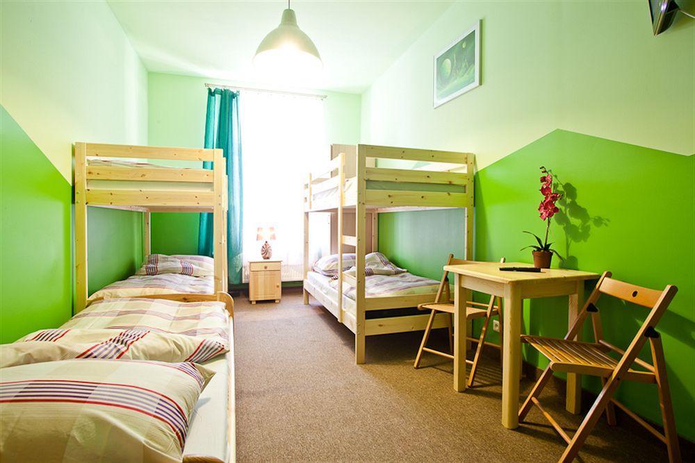 Moon Hostel *